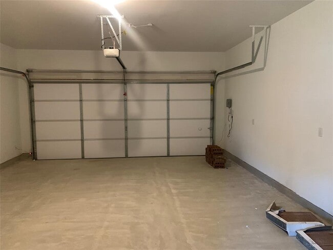 Building Photo - 3301 Dusted Daisy St