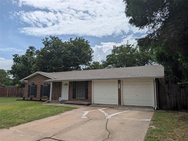 Building Photo - 633 Christie Ct