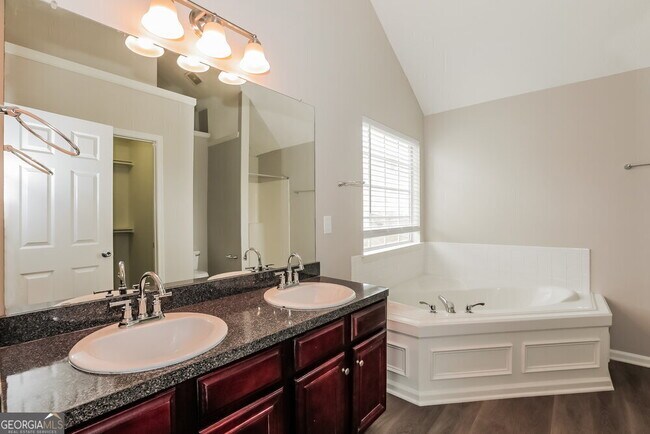 Building Photo - 45 Keyton Dr