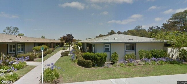 Building Photo - 2 Bedroom + 1 Bathroom Condo | Hueneme Bay | 55+ Community | Unfurnished