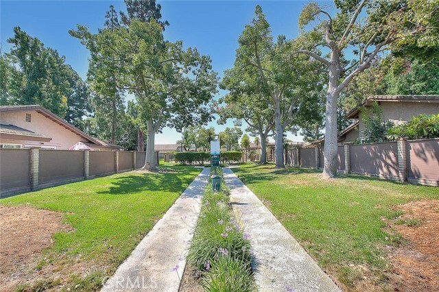 Building Photo - 12112 Spencer Dr