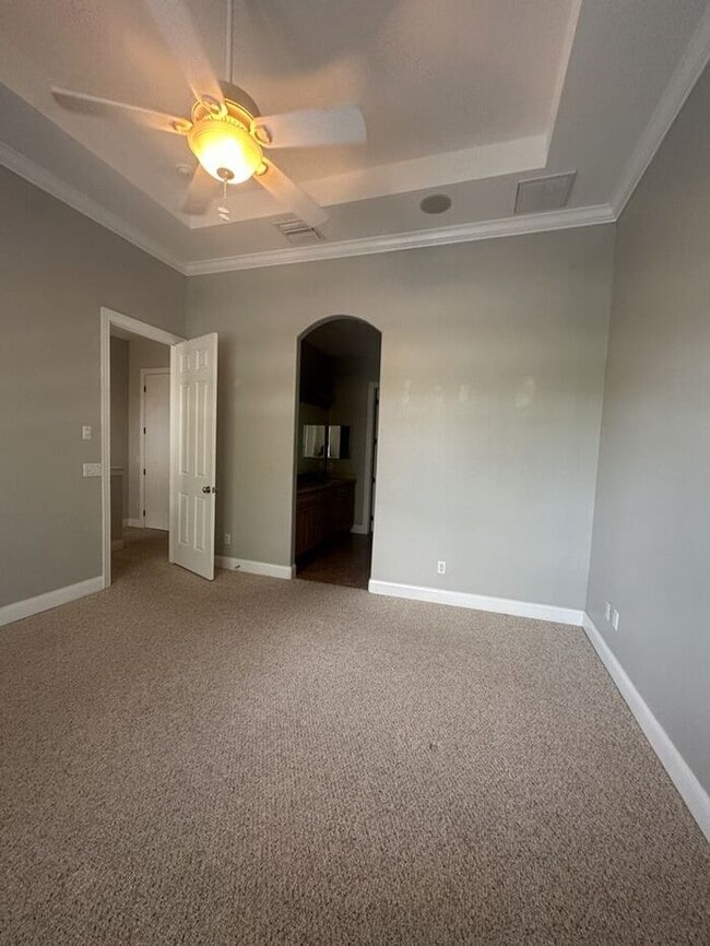 Building Photo - WESTSHORE YACHT CLUB - PREMIER GATED COMMUNITY