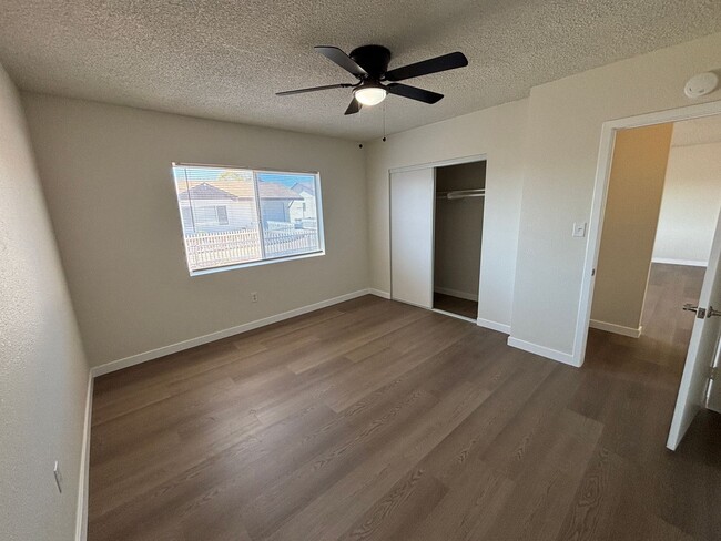 Building Photo - Fully Renovated 2BD/1BA Duplex Unit | Eucalyptus Ave, Moreno Valley