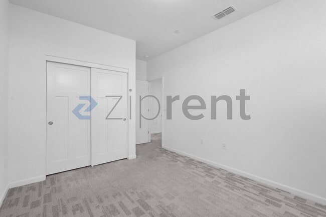 Building Photo - 9287 Mystic Lake Alley