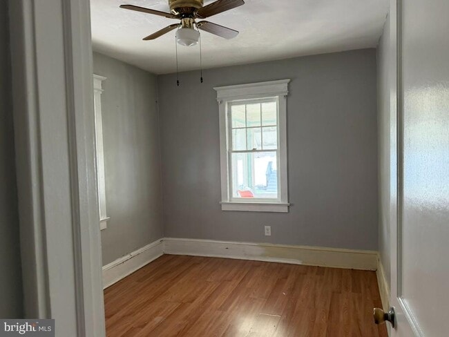 Building Photo - 132 Homecrest Ave