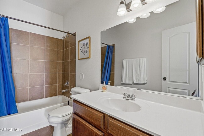 Building Photo - 13470 Everingham St