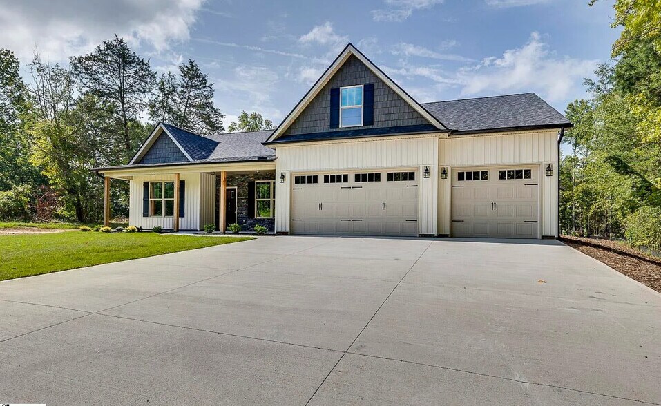 Building Photo - 399 Bowers Rd