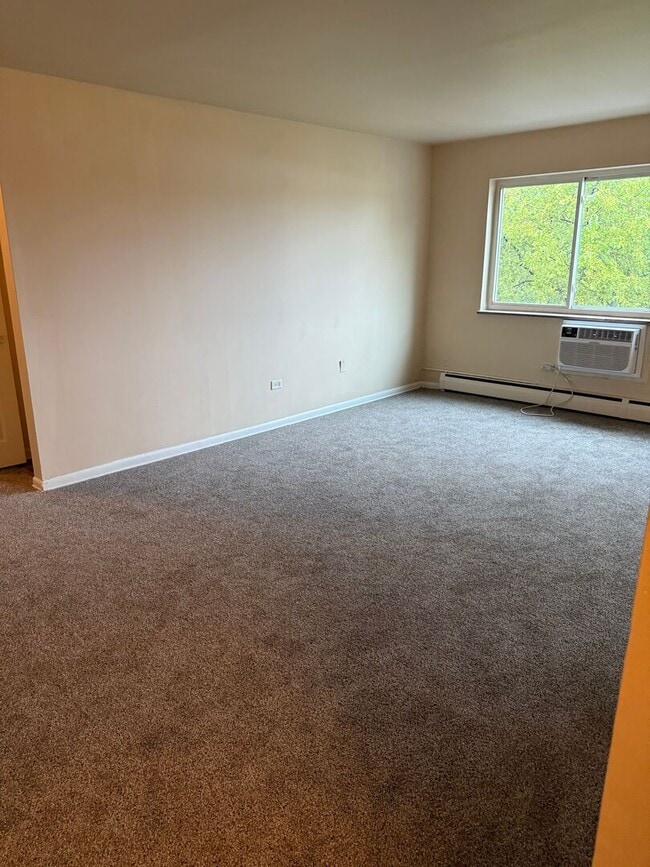 Building Photo - 723 Grant Ave