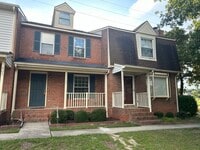 Building Photo - 940 Glenn St