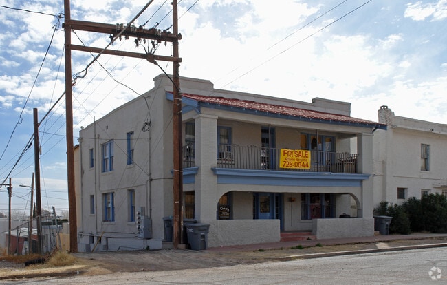 Building Photo - 208 Crosby Ave