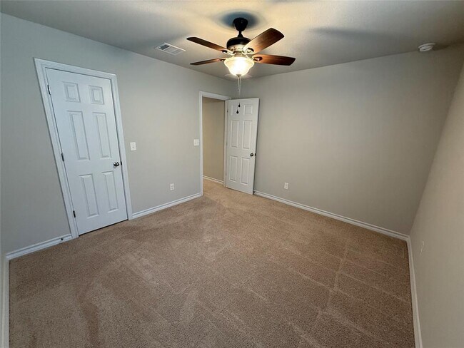 Building Photo - 1308 Eagle Ray St