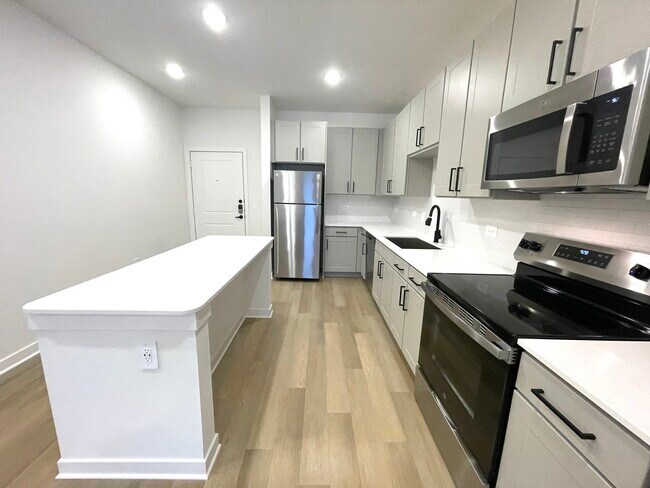 Building Photo - 601 Graham Dr