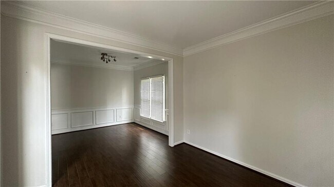 Building Photo - 205 Foe Creek Ct