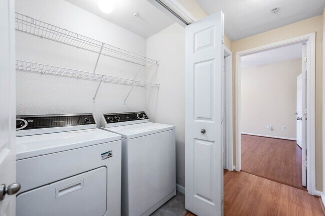 Building Photo - 1330 Old Spanish Trl