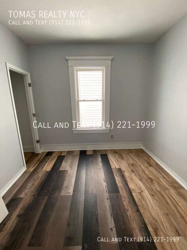 Building Photo - 31 Riverview Pl