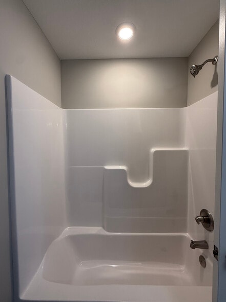 Building Photo - 1512 Park Ave