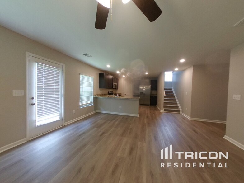Building Photo - 110 Bridgemill Dr