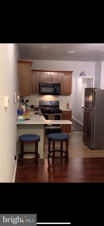 Building Photo - 838 Corinthian Ave