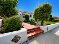Building Photo - Completely Remodeled Spanish Style Midtown Apartment! Air Conditioning!