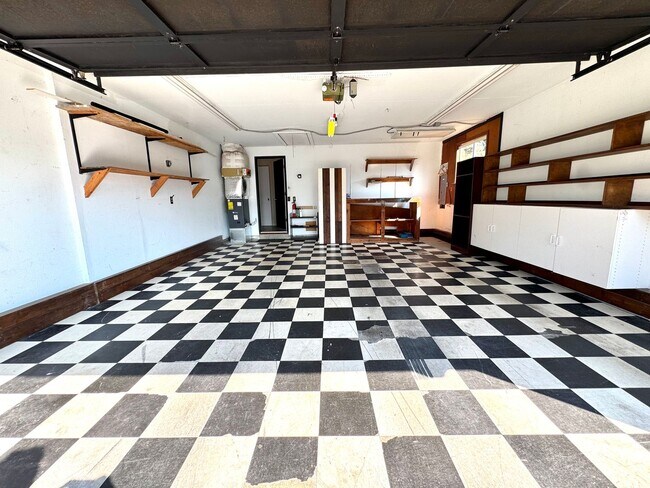 Building Photo - Spacious 3-Bedroom Home with Large Deck