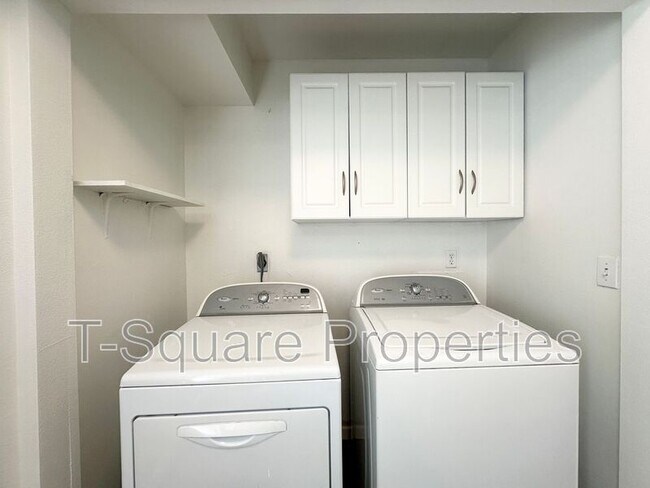 Building Photo - 8443 Delridge Wy SW