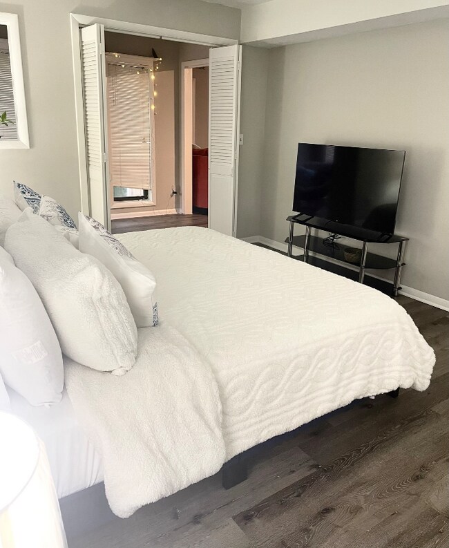 Building Photo - 1535 Terrell Mill Pl SE