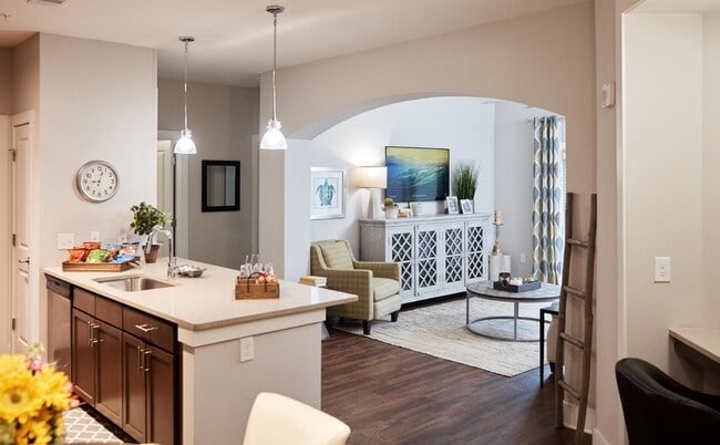 Building Photo - 650 Enterprise Blvd