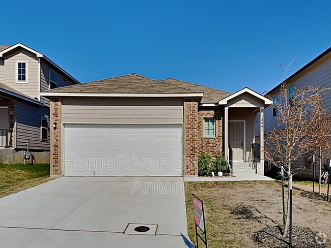 Building Photo - 13541 Lily Ln