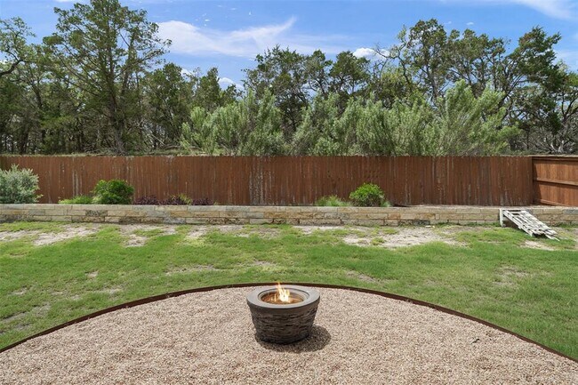 Building Photo - 522 Dayridge Dr