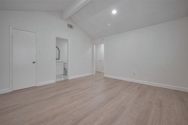 Building Photo - 16250 Rancho Blanco Dr