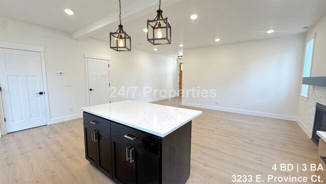Building Photo - Brand-New 4 BD | 3 BA Home in Newberg