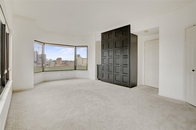 Building Photo - 2001 Holcombe Blvd