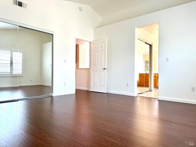 Building Photo - 622 Stonehenge Dr