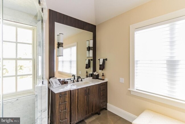 Building Photo - 1911 Stone Ridge Ln