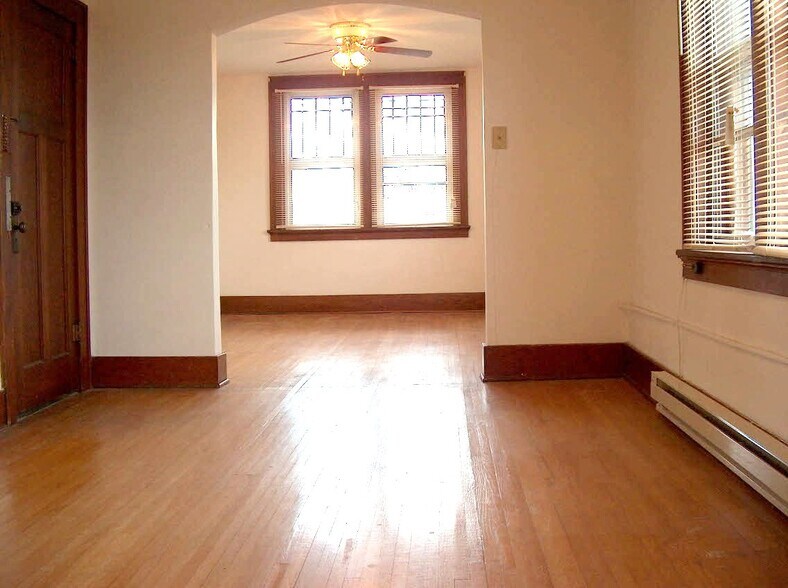 Building Photo - 239 Main St