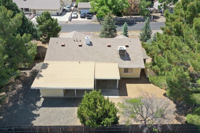 Building Photo - Nice three bedroom two bath home in PV!