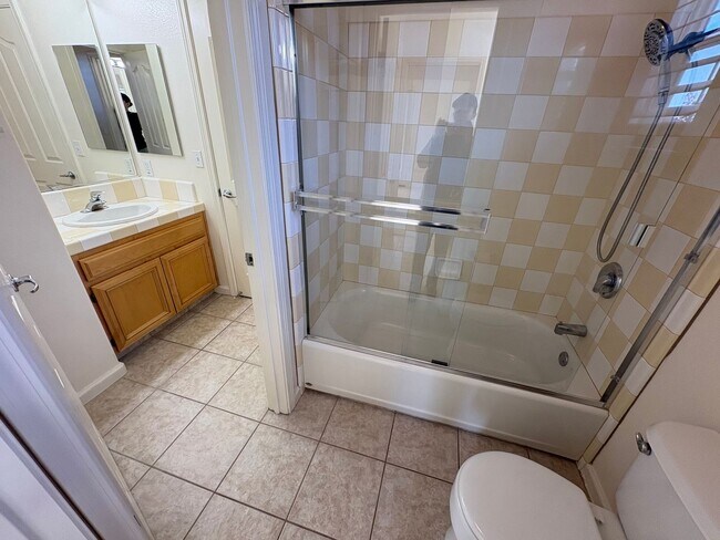 Building Photo - Beautiful & Spacious 4Bed/3Bath Two Story Home Located in San Ramon, Ca!!!