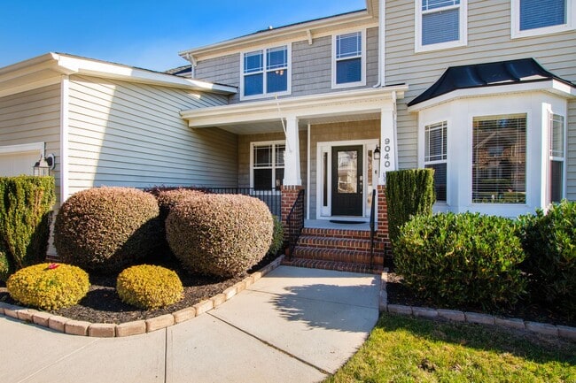 Building Photo - Beautiful 5 Bedroom Home in Dansforth Neighborhood