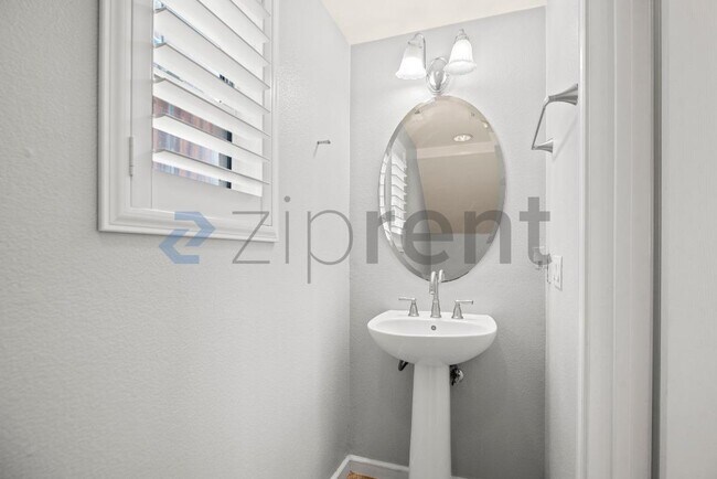 Building Photo - 3416 Glenprosen Ct