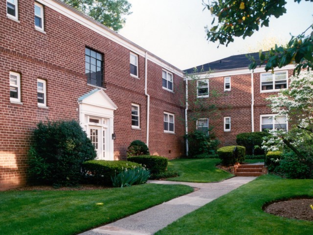 Building Photo - NJ-258 Halsey Gardens