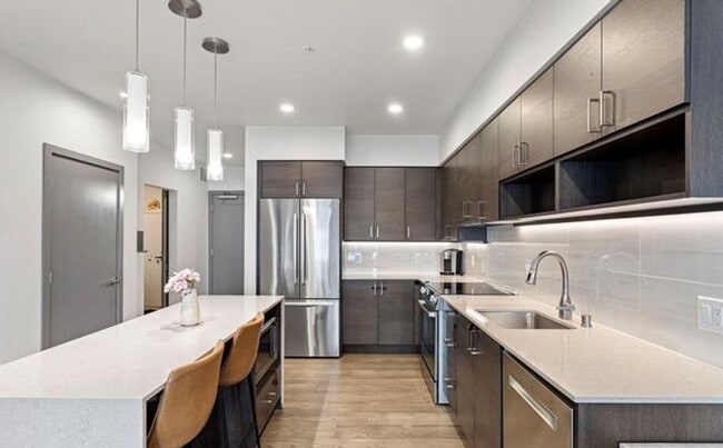 Building Photo - New New New Beautiful Totem Lake/Kirkland Condo for Rent!