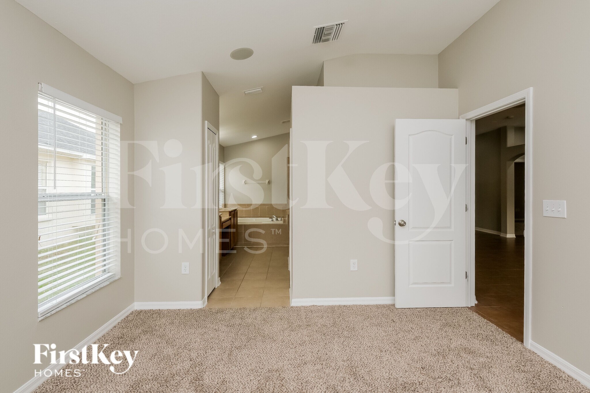 Building Photo - 1620 Bonita Bluff Ct