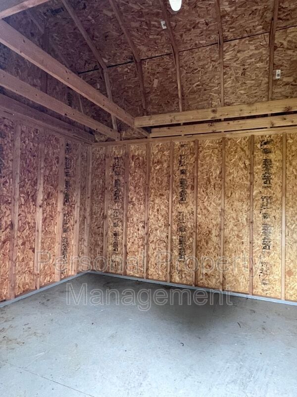 Building Photo - 18303 NW 41st Ave
