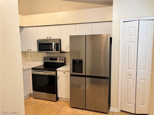 Building Photo - 3245 Cypress Glen Way