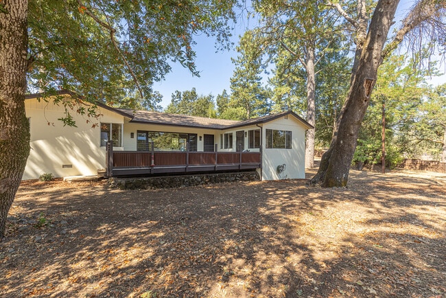 Building Photo - 525 Keyes Ave