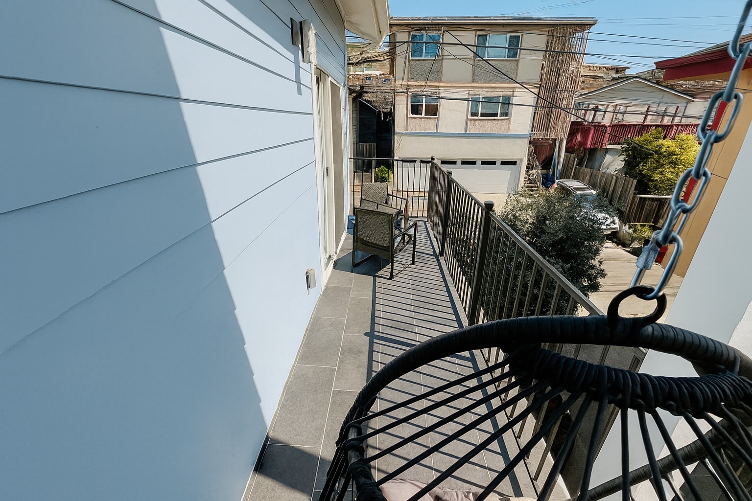 Building Photo - 663 1st Ln