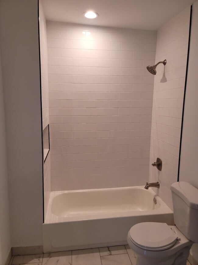 Building Photo - 2953 Edgley St