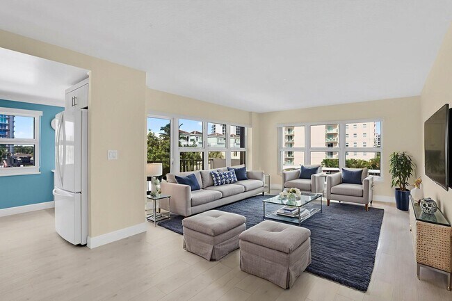 Building Photo - 405 N Ocean Blvd