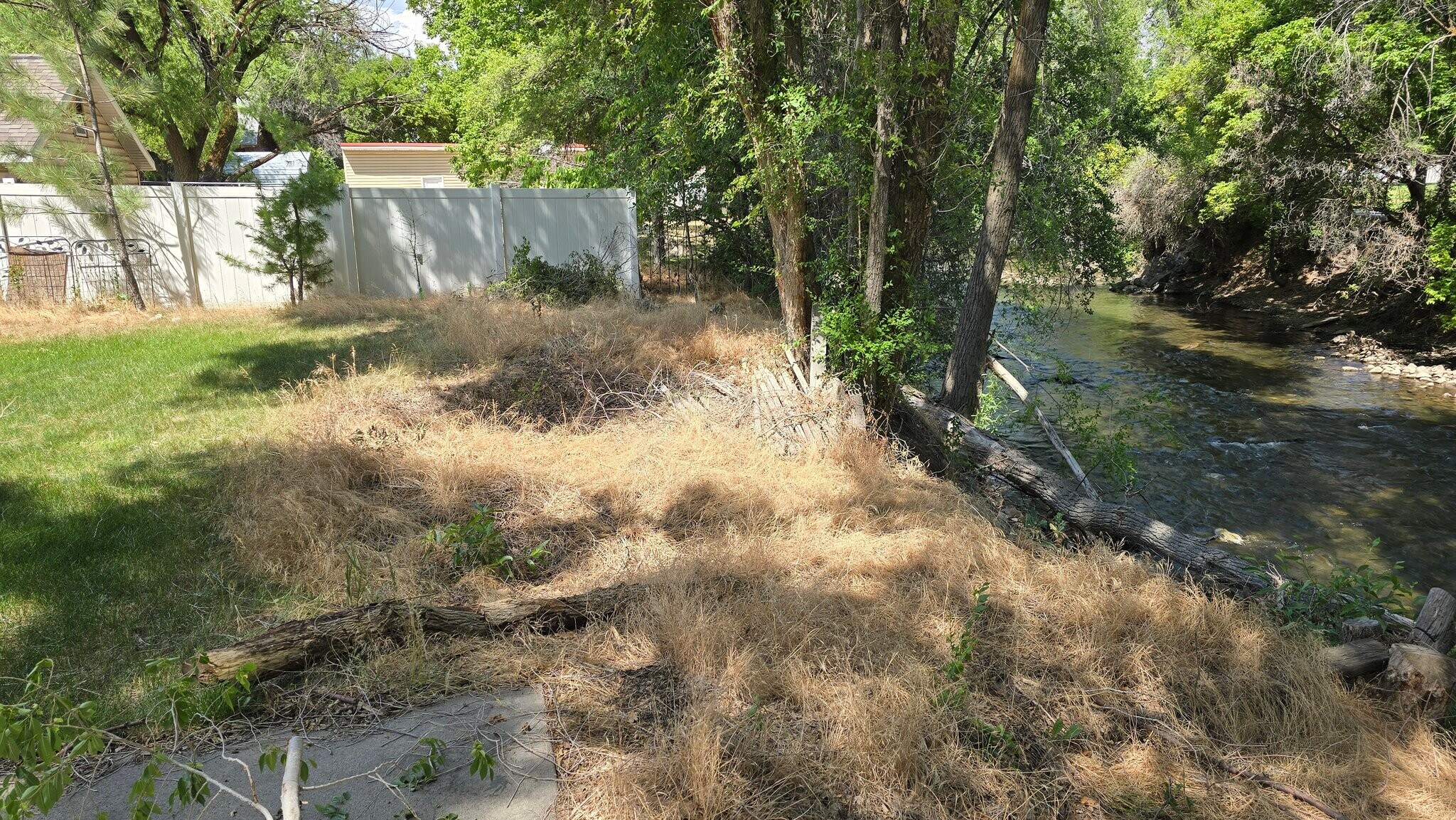 Building Photo - 1050 750 W