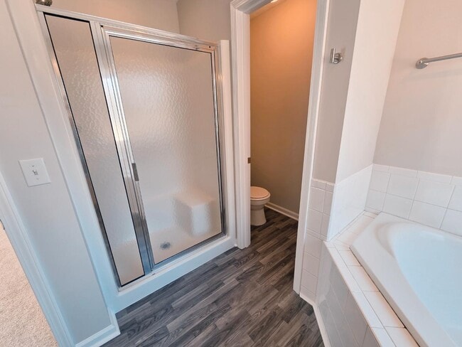 Building Photo - 5016 Stone Park Dr